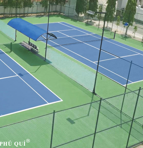 hệ thống hàng rào cao 3.6m bao quanh sân tennis, lưới b40 tráng kẽm