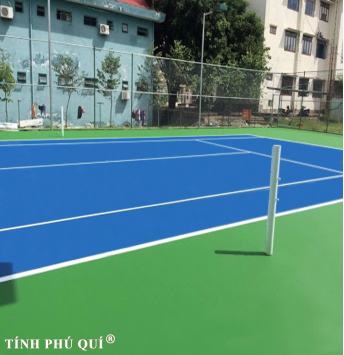 sửa chữa mặt sân tennis trên nền nhựa